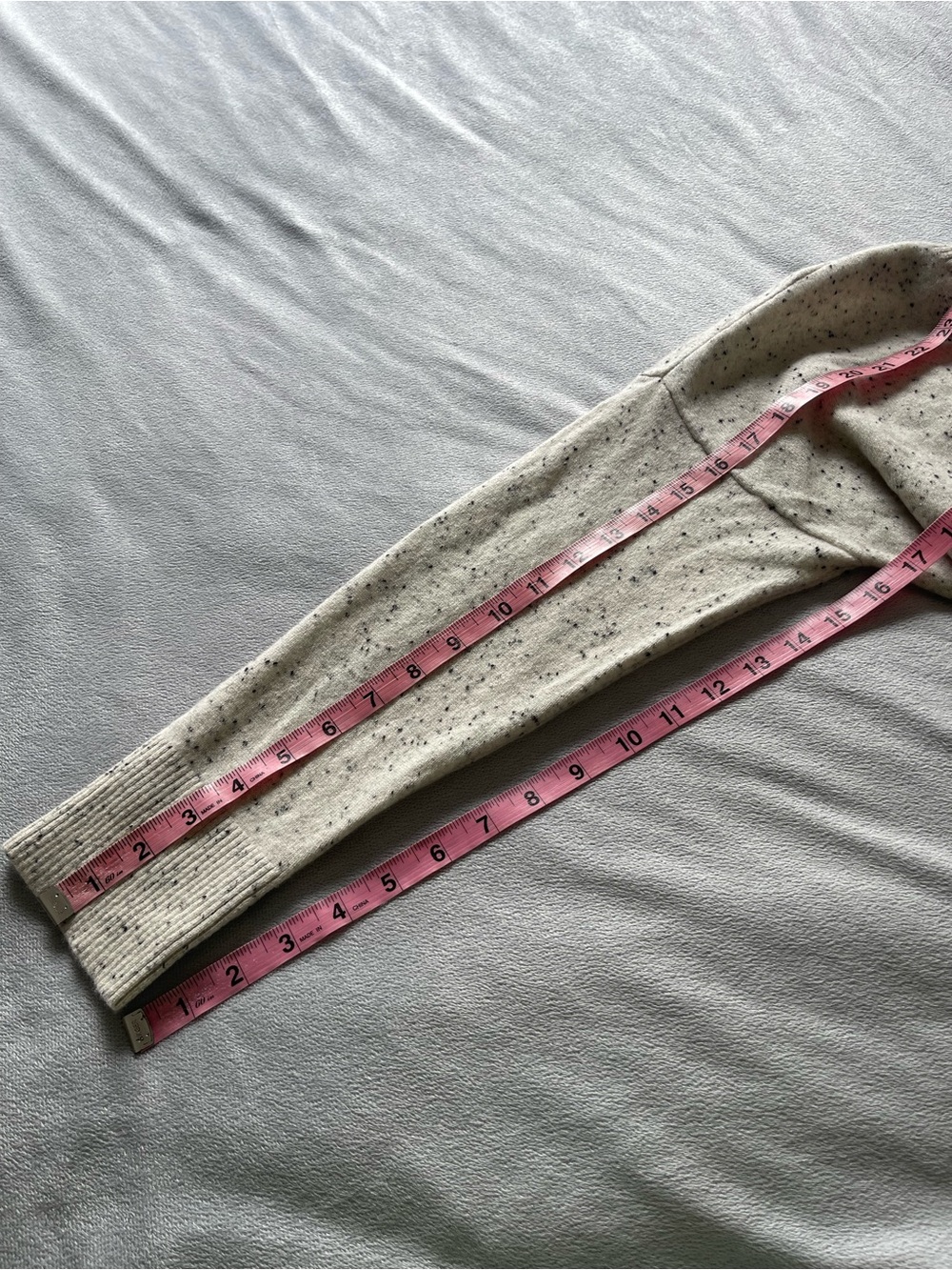 Land’s End women 100% cashmere heathered cream speckled v neck sweater, S 6-8 - Picture 10 of 11